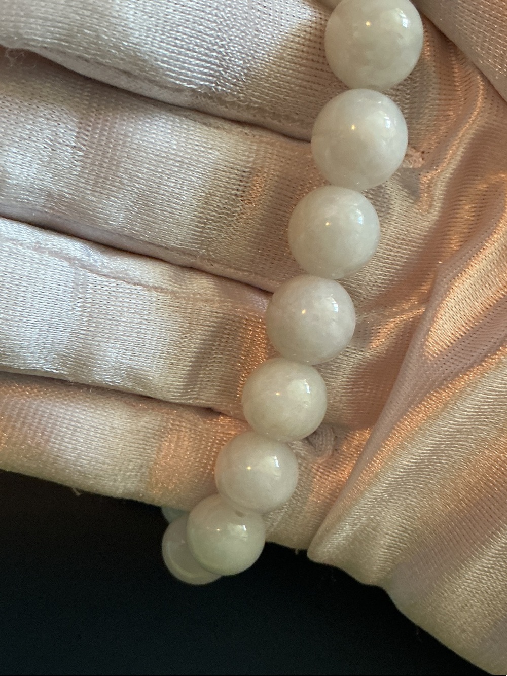 Women's White Beaded Stretch Bracelet - Classic Minimalist